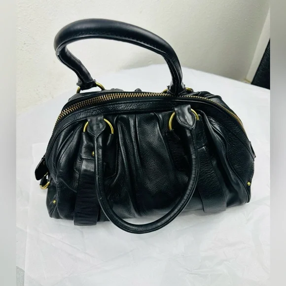 Banana Republic Black Leather Satchel - Picture 2 of 7